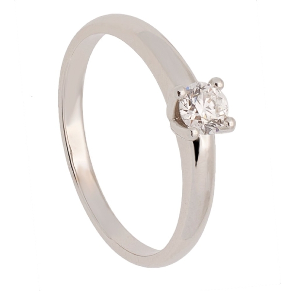 Solitario de oro blanco y diamante - 0133 Solitario de oro blanco de 18k y diamante en diseño de cuatro garras.