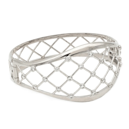 Pulsera de red con chatones Pulsera en oro blanco con forma de red con diamantes en chatón en cada uno de los nudos