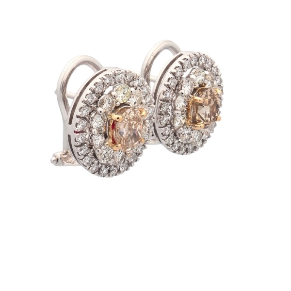 Pendientes circulares con diamantes bicolor Pendientes redondos en oro blanco de 18k con un diamante brown central y dos orlas d Pendientes circulares con diamantes bicolor Pendientes redondos en oro blanco de 18k con un diamante brown central y dos orlas d