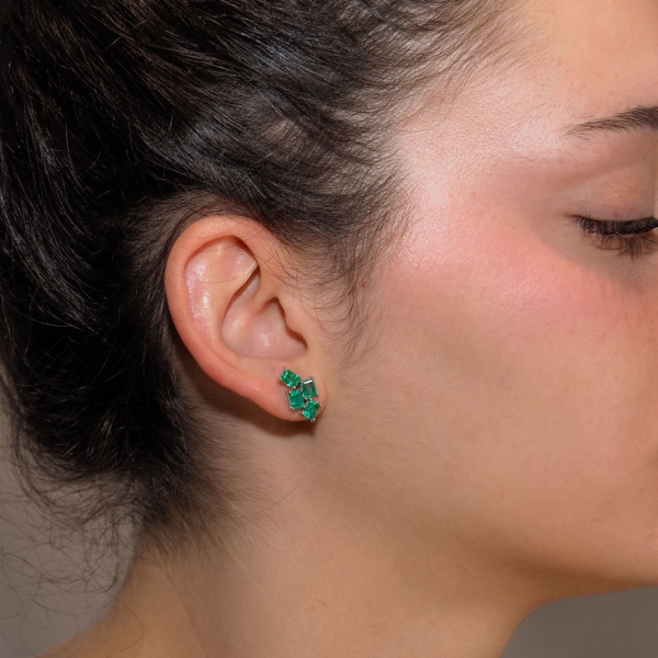 Pendientes de oro blanco con esmeraldas Pendientes de oro blanco con esmeraldas ( 8 esmeraldas 2,44ct )