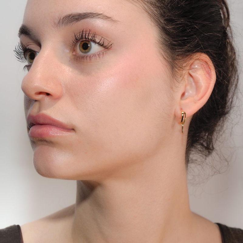 Pendientes de oro amarillo anilla Pendientes de oro amarillo medio aro con anilla colgante, diseño moderno y versátil que combin 2